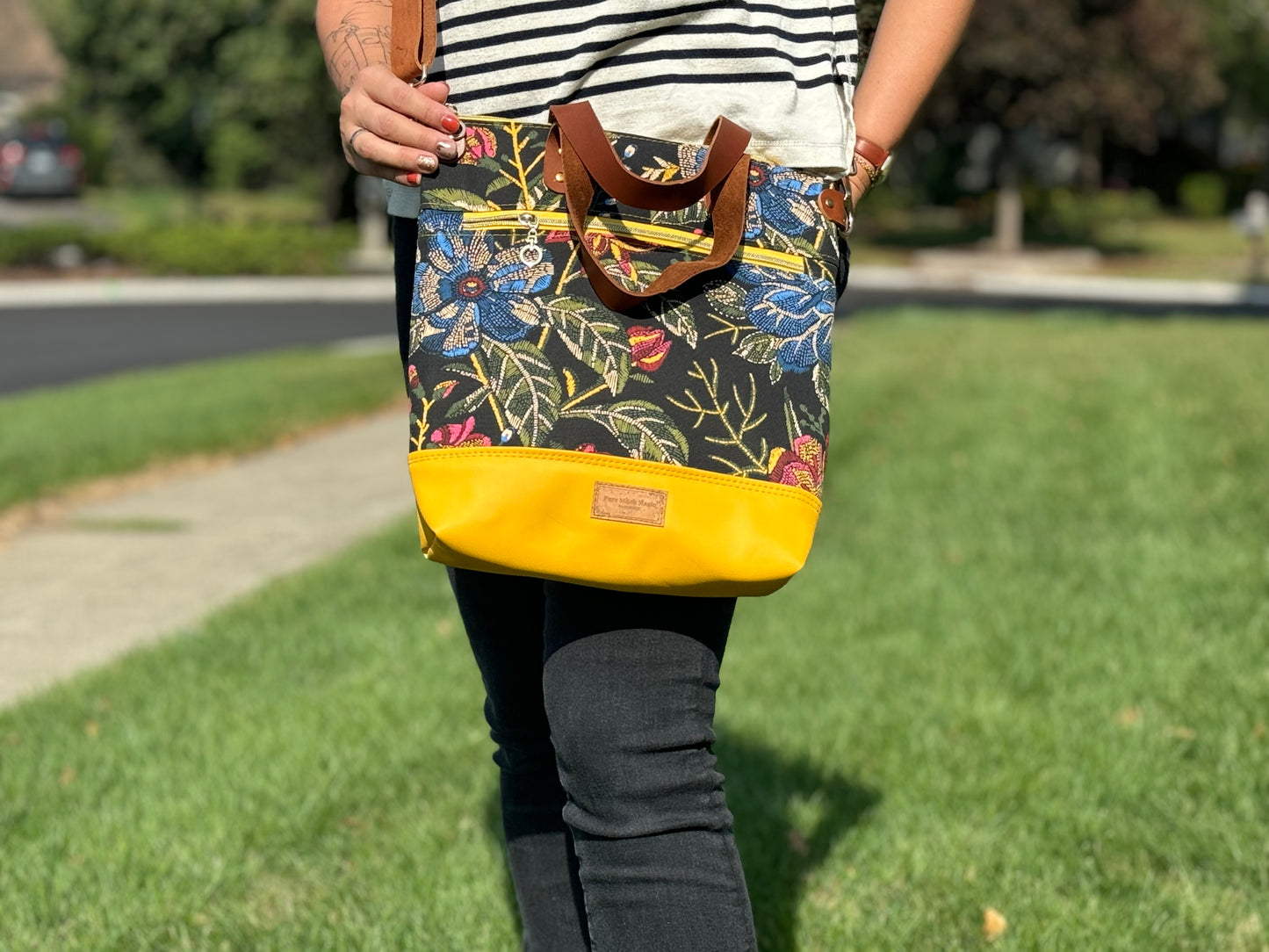 Aberdeen Tote- Embroidered Flowers Smooth Vinyl
