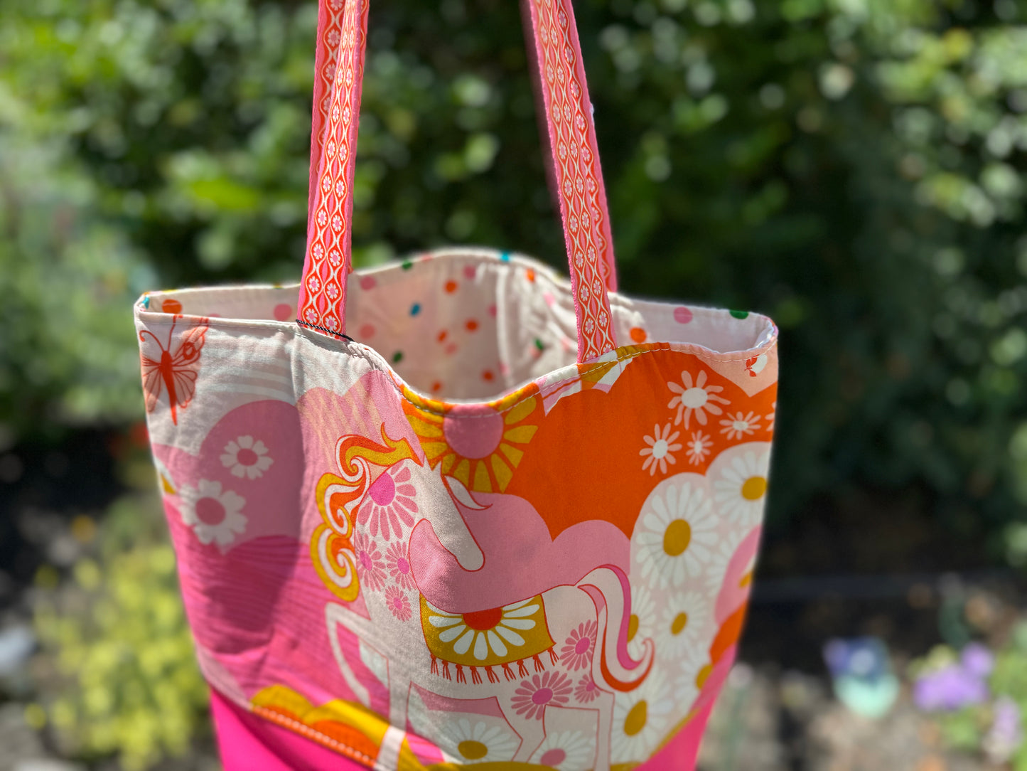 Tuesday Tote – Retro Horse Print Tote with Hot Pink Vinyl Base