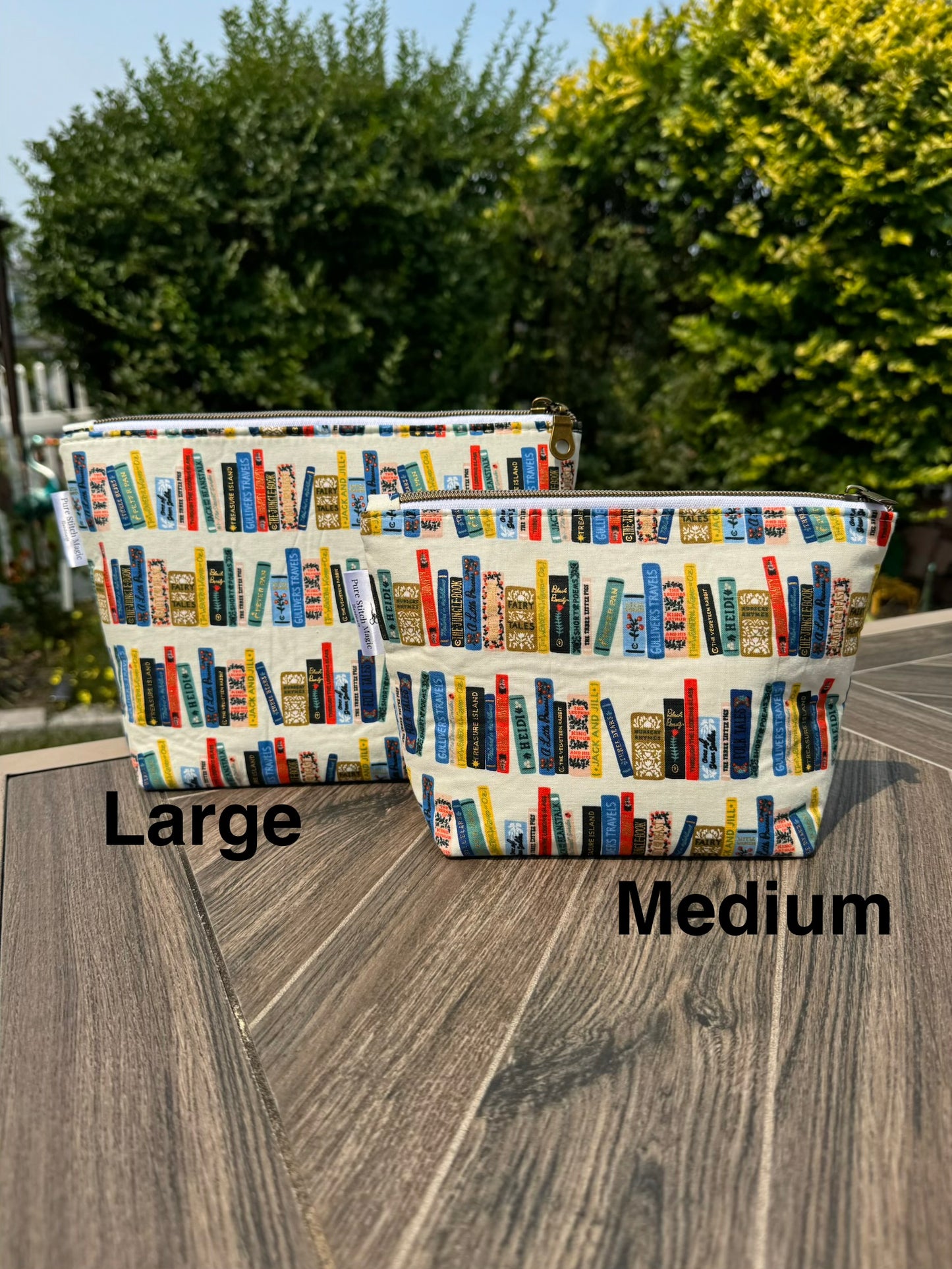 Willow Pouch - Cream Classic Library Medium Zipper Bag