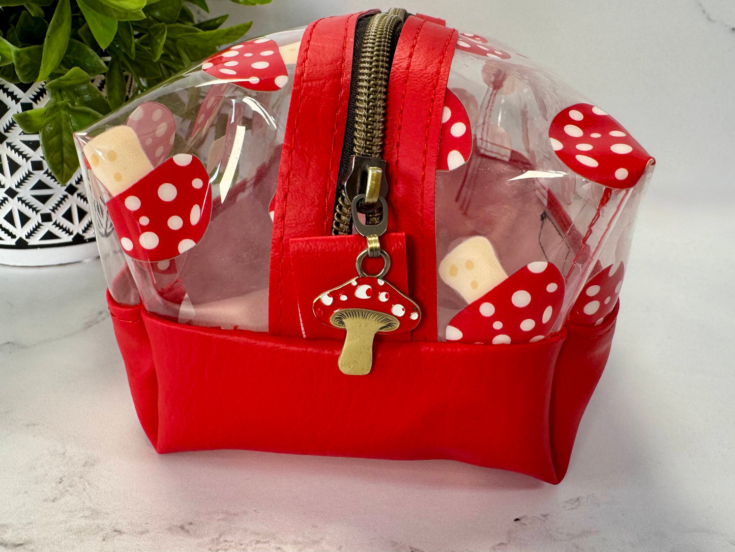 Mushroom Vinyl Zipper Boxy Bag – Red Faux Leather Base
