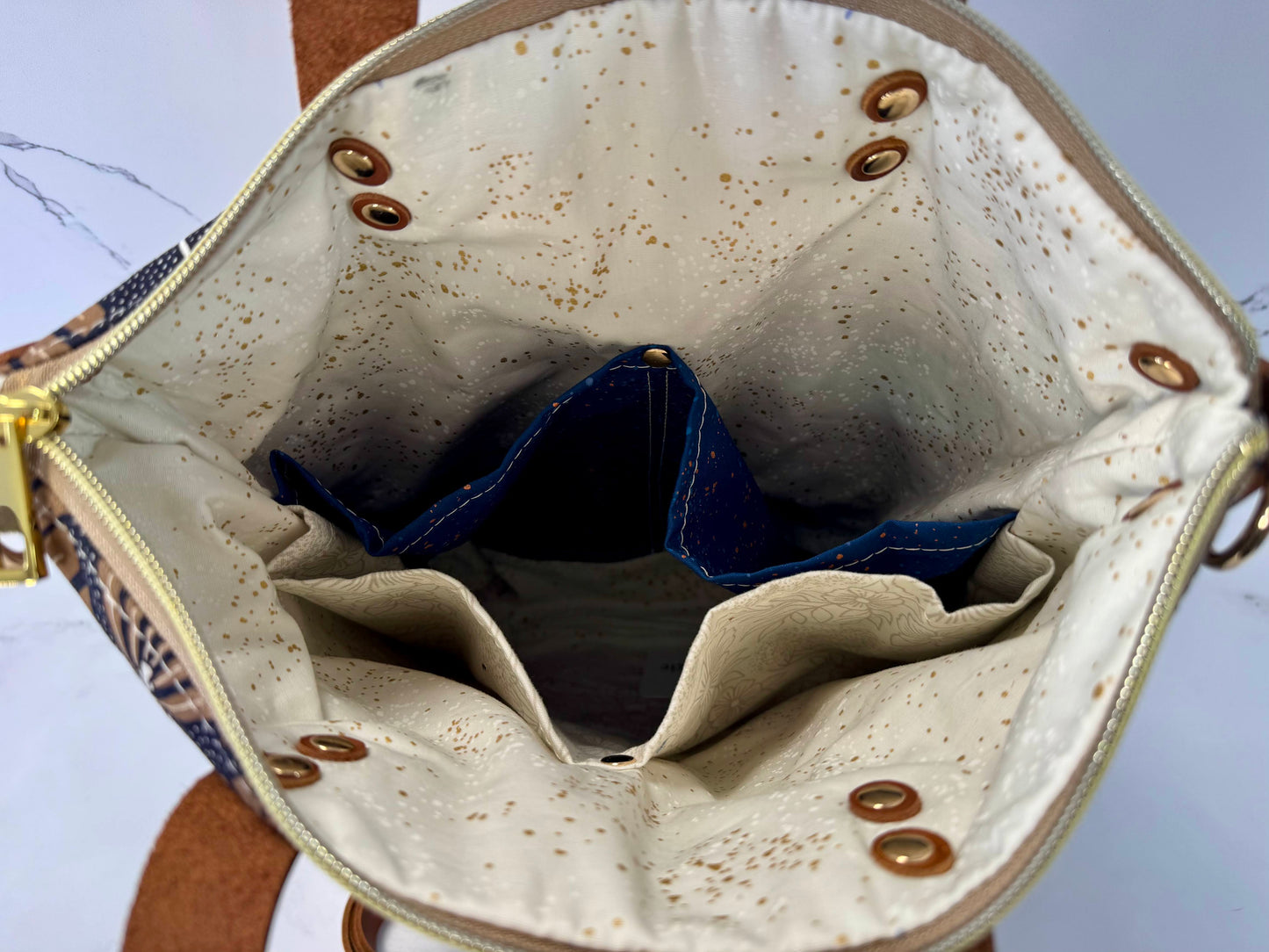 Aberdeen Tote – Art Deco Leaf in Brown & Navy