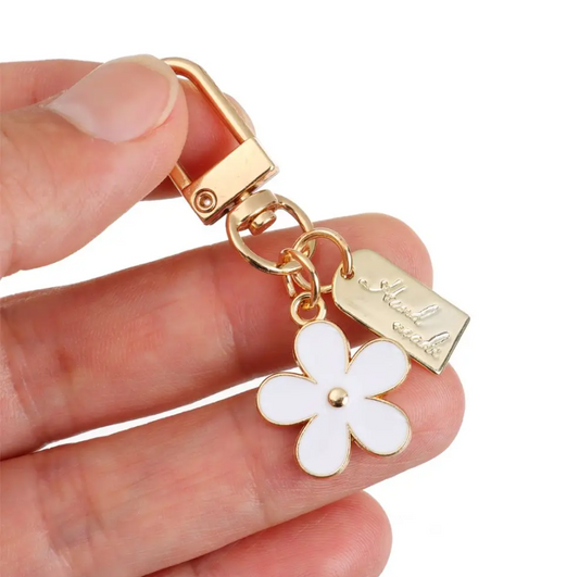 White Daisy Flower Metal Keychain